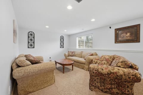 10701 W Lamp Cir, Wichita, KS, 67215 photo 22