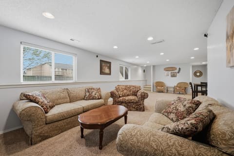 10701 W Lamp Cir, Wichita, KS, 67215 photo 23