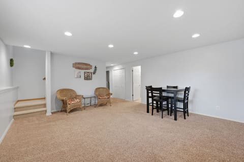 10701 W Lamp Cir, Wichita, KS, 67215 photo 24