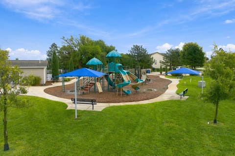 10701 W Lamp Cir, Wichita, KS, 67215 photo 35