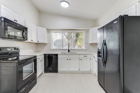2732 S Minnesota Ave, Wichita, KS, 67216 photo 8