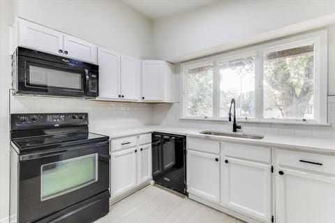 2732 S Minnesota Ave, Wichita, KS, 67216 photo 10
