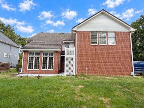 6836 Glenwood St, Overland Park, KS, 66204 photo 3