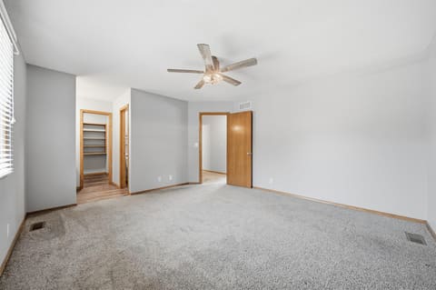 1527 N Pine Grove St, Wichita, KS, 67212 photo 2