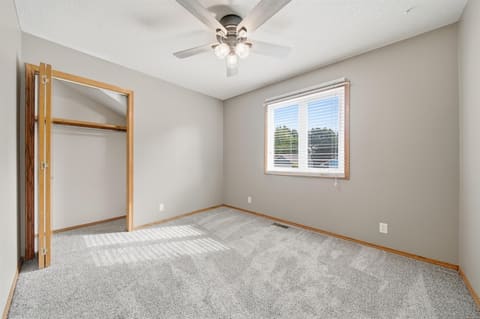 1527 N Pine Grove St, Wichita, KS, 67212 photo 7