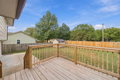 1527 N Pine Grove St, Wichita, KS, 67212 photo 14