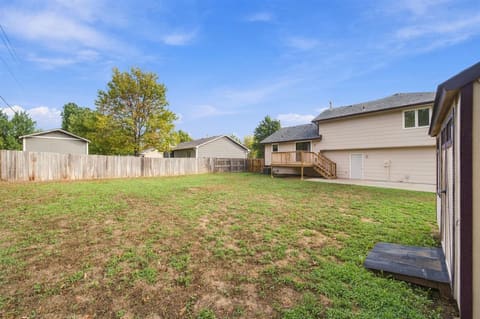 1527 N Pine Grove St, Wichita, KS, 67212 photo 16