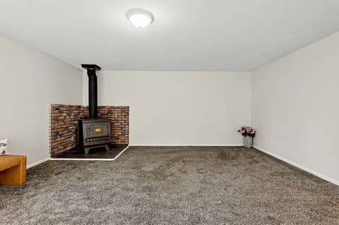 617 W 4th, Haysville, KS, 67060 photo 11