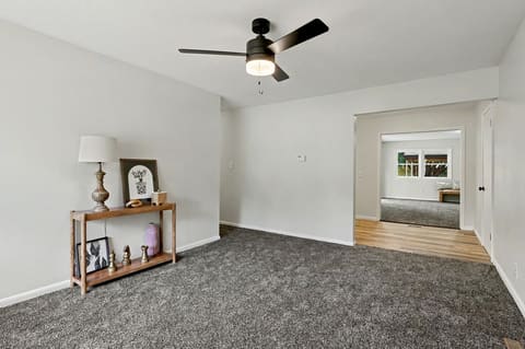 617 W 4th, Haysville, KS, 67060 photo 4