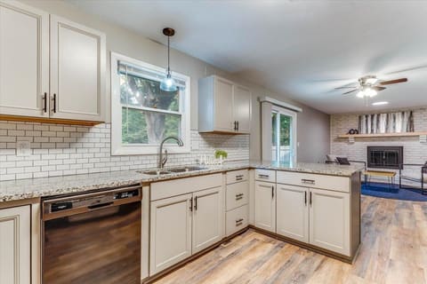 849 N Brook Forest Rd, Derby, KS, 67037 photo 5