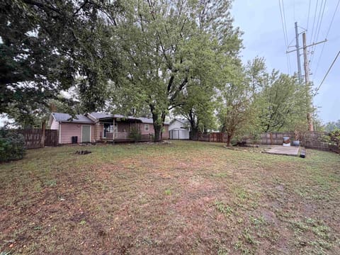 524 Meadowbrook CT, Newton, KS, 67114 photo 19
