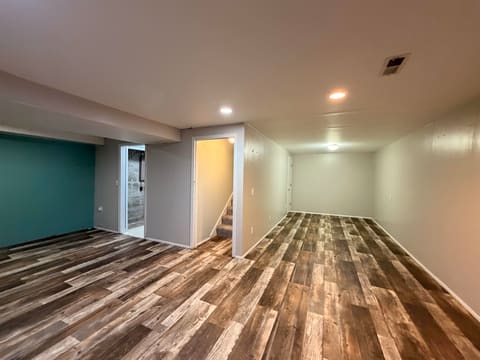 524 Meadowbrook CT, Newton, KS, 67114 photo 12