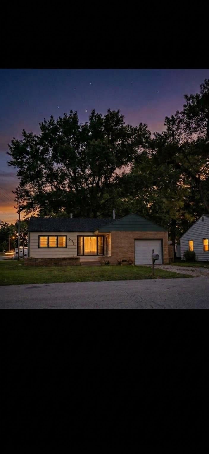603 S Central Ave, Mulvane, KS, 67110