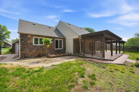 1506 N Caddy Court, Wichita, KS, 67212 photo 35