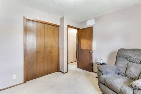 1105 N Hazelwood Ln, Wichita, KS, 67212 photo 14