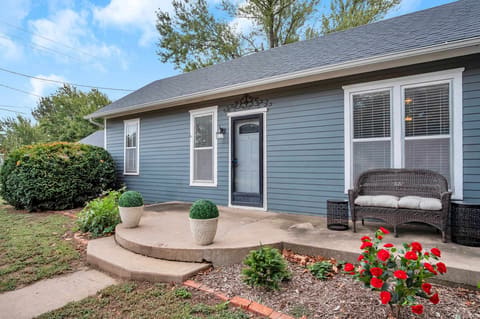 404 S Ohio St, Mount Hope, KS, 67108 photo 5