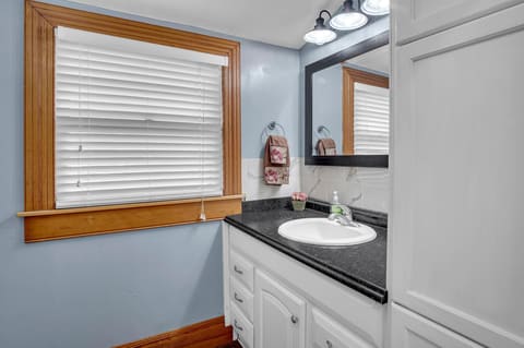 404 S Ohio St, Mount Hope, KS, 67108 photo 13