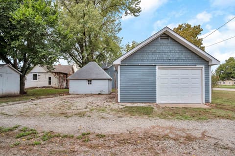404 S Ohio St, Mount Hope, KS, 67108 photo 29