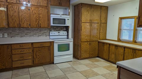 508 N Osage St, Caldwell, KS, 67022 photo 10