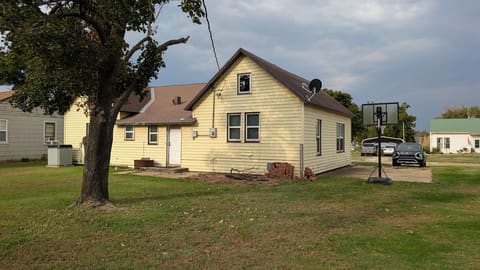 508 N Osage St, Caldwell, KS, 67022 photo 4