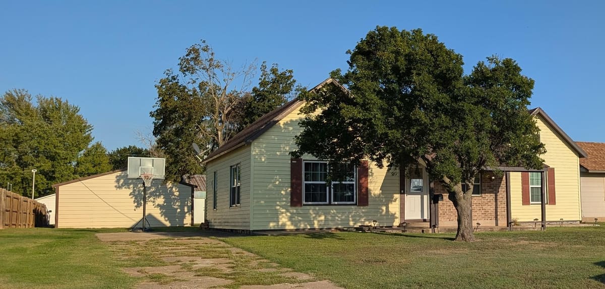 508 N Osage St, Caldwell, KS, 67022