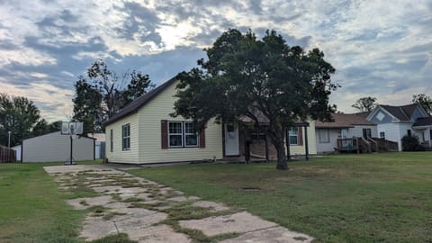 508 N Osage St, Caldwell, KS, 67022 photo 25