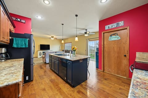 2872 Melanie Ln, Salina, KS, 67401 photo 8