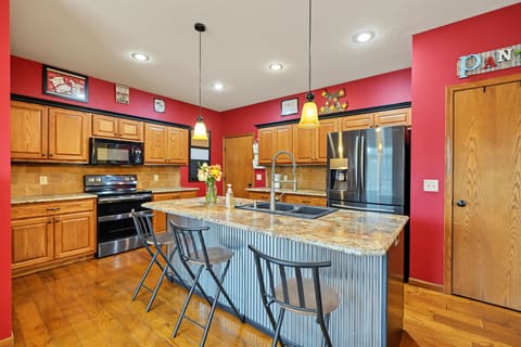 2872 Melanie Ln, Salina, KS, 67401 photo 12