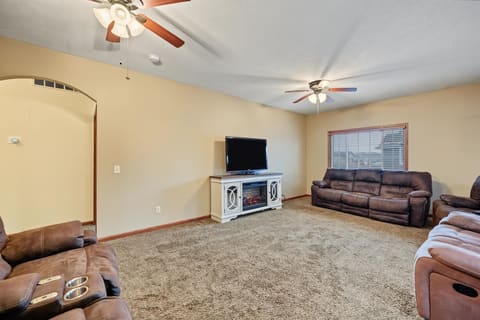 2872 Melanie Ln, Salina, KS, 67401 photo 15