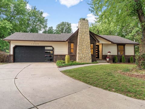 1409 N Wagon Wheel Ct, Derby, KS, 67037 photo 3