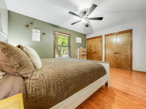 1409 N Wagon Wheel Ct, Derby, KS, 67037 photo 13
