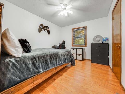 1409 N Wagon Wheel Ct, Derby, KS, 67037 photo 26