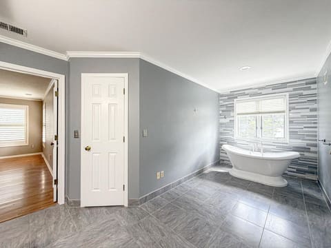 6836 Glenwood St, Overland Park, KS, 66204 photo 22