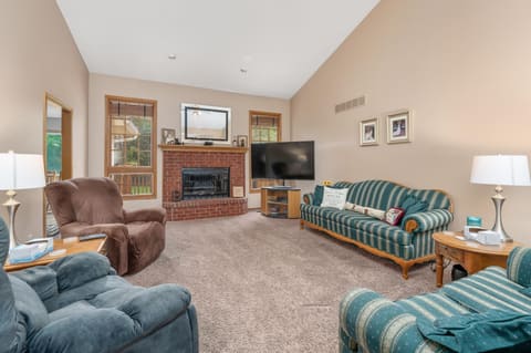 12101 E Moonglow Ave, Derby, KS, 67037 photo 4
