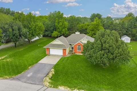 12101 E Moonglow Ave, Derby, KS, 67037 photo 32