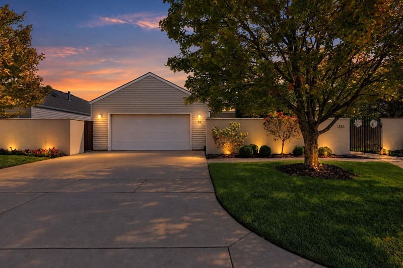 814 N Woodridge St, Wichita