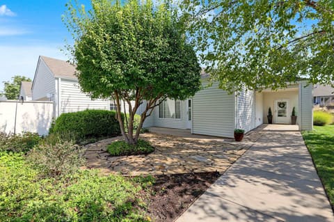 814 N Woodridge St, Wichita, KS, 67206 photo 2