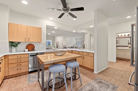 814 N Woodridge St, Wichita, KS, 67206 photo 14