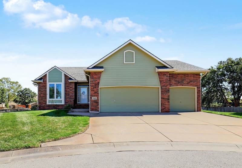 3442 N Sandplum, Wichita