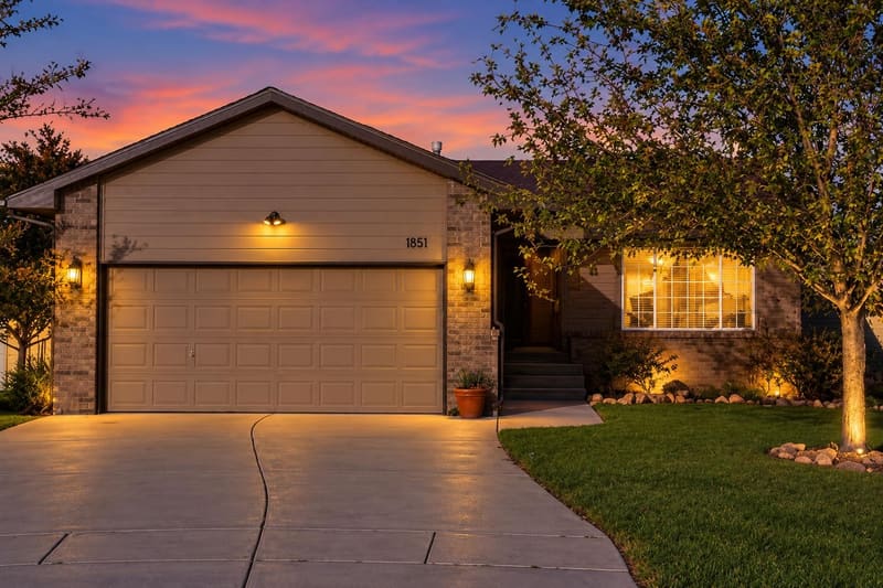 1851 E AUTUMN CIR, Goddard