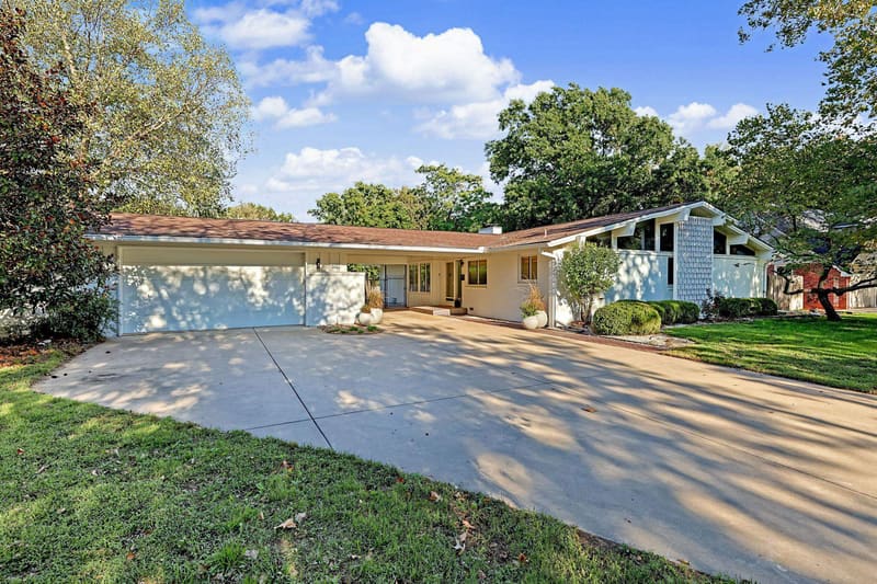 660 N ARMOUR ST, Wichita