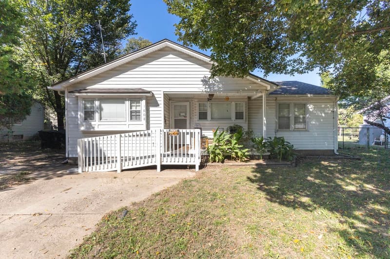 1608 E Alta, Wichita