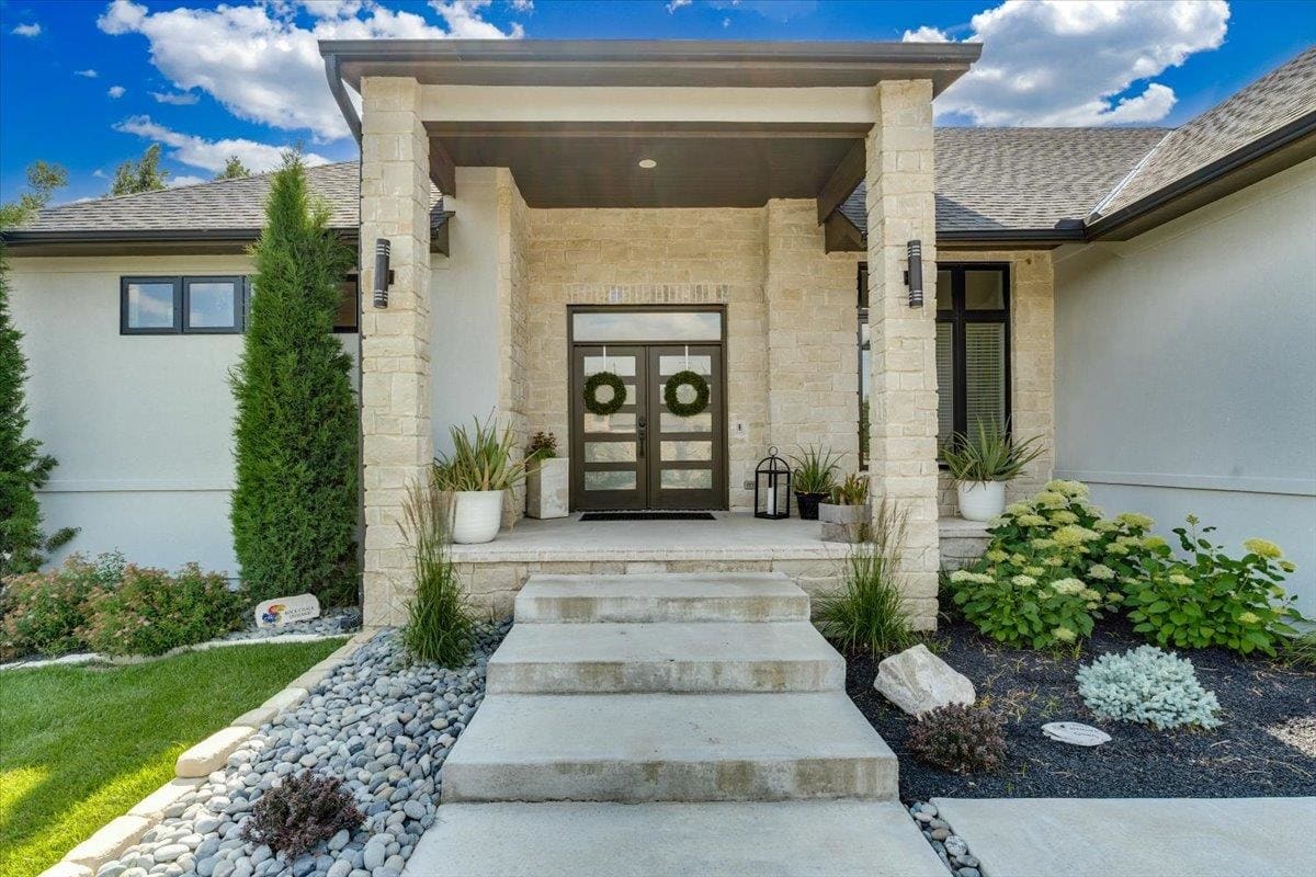 4015 N Fiddlers Cove, Maize, KS, 67101