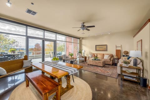 515 S Main St Apt 203, Wichita, KS, 67202 photo 11
