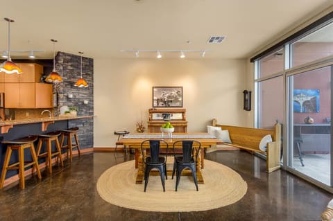 515 S Main St Apt 203, Wichita, KS, 67202 photo 14