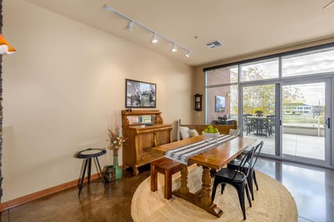 515 S Main St Apt 203, Wichita, KS, 67202 photo 15