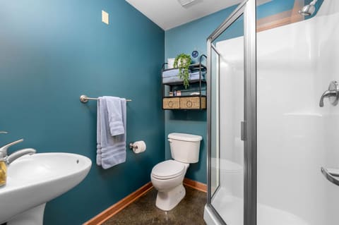 515 S Main St Apt 203, Wichita, KS, 67202 photo 32
