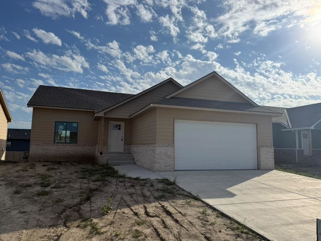 5055 N Toben Ct, Bel Aire, KS, 67226-1341