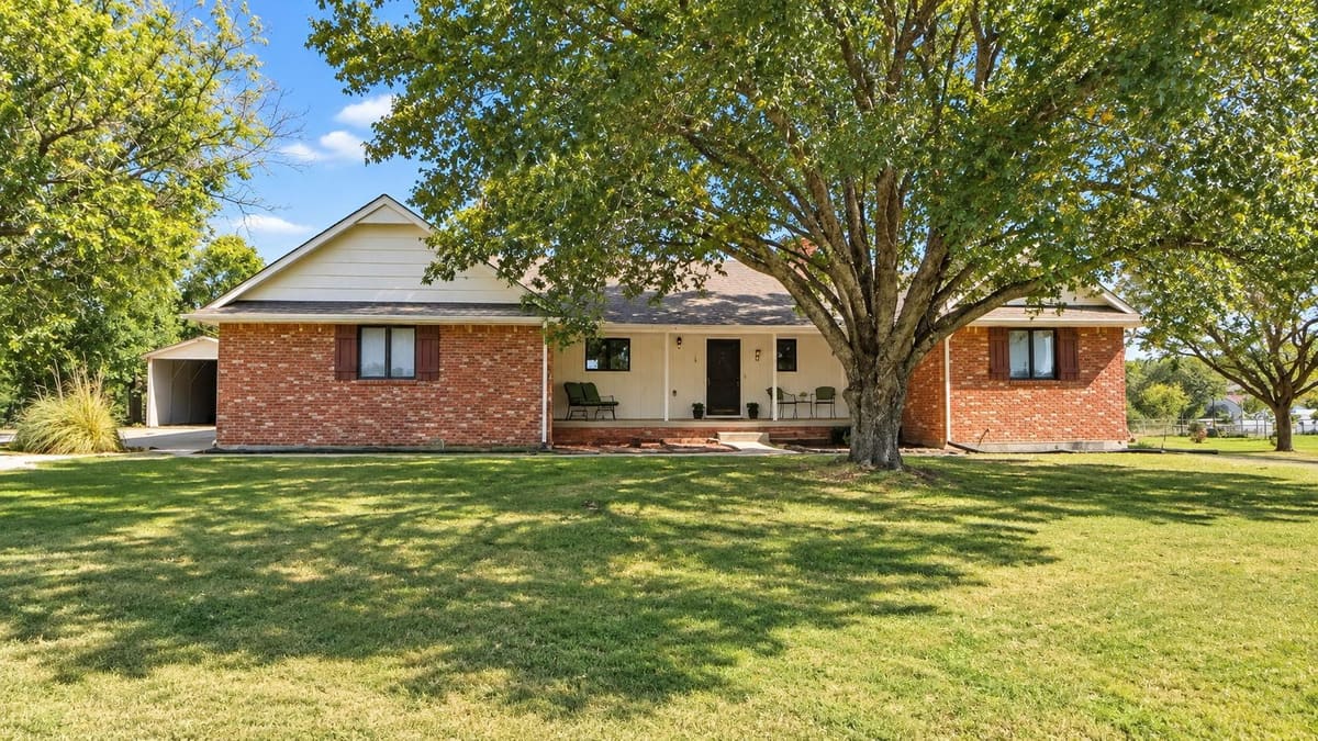1254 N Osage Rd, Mulvane, KS, 67110