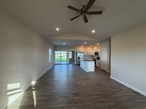 2244 S Colt Pl, Haysville, KS, 67060 photo 4